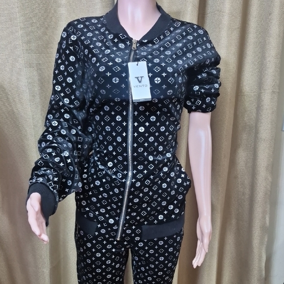 Black Patterned Women's Pants - Picture 5 of 7